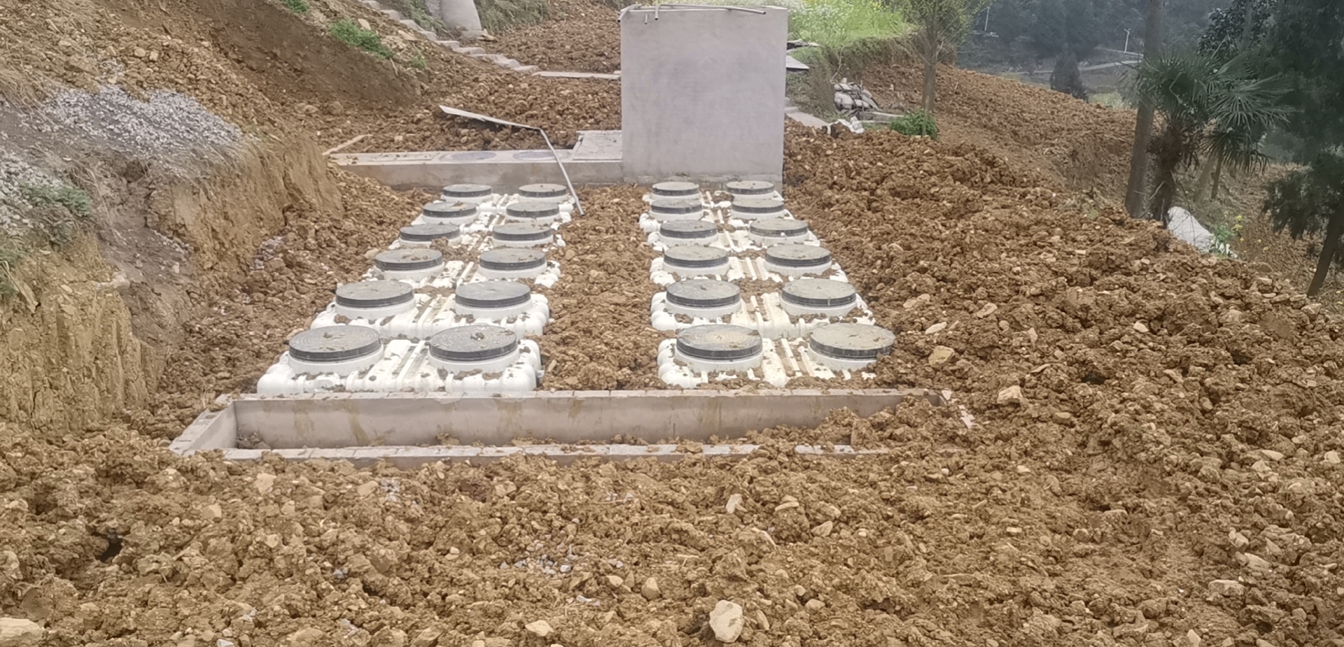 <b>ģ�黯��ˮ�豸</b>